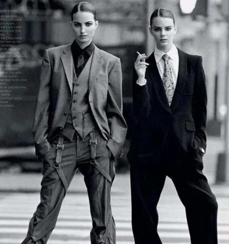 娱乐圈女装大佬,娱乐圈的女大佬