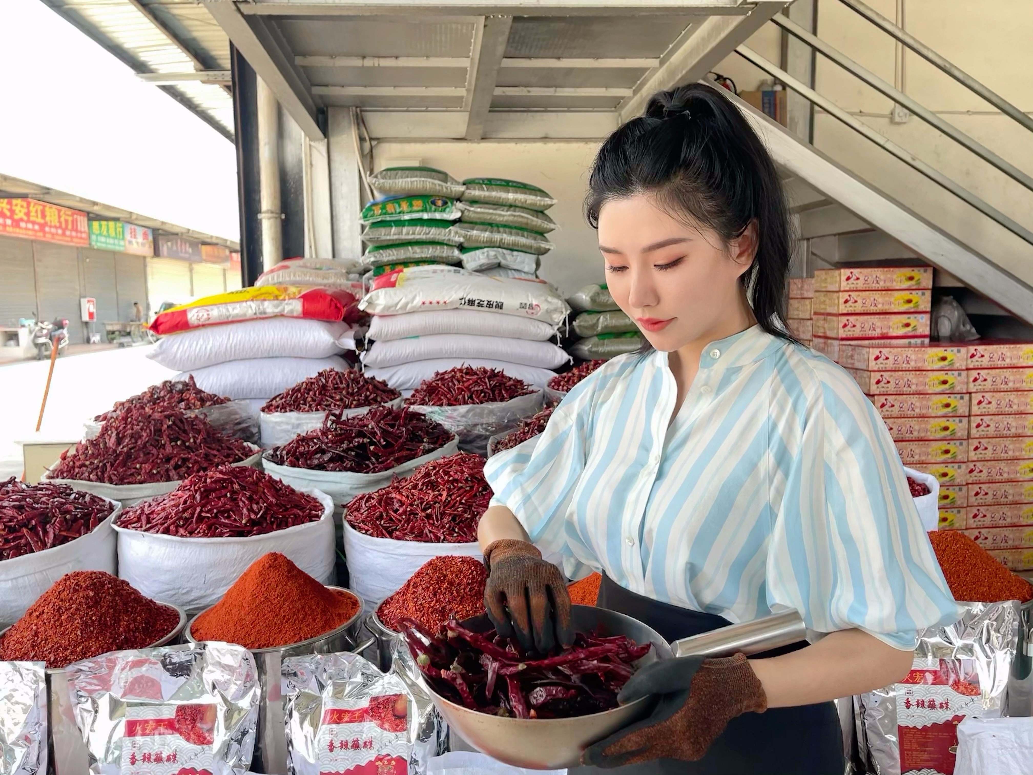 小菜市·大乾坤③“辣椒西施”的独门秘籍来咯