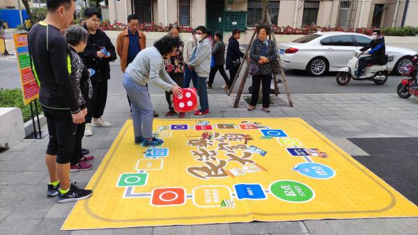 拆掉240米长围墙后,紧邻上海内环的这4个老公房小区,开始“逆袭”