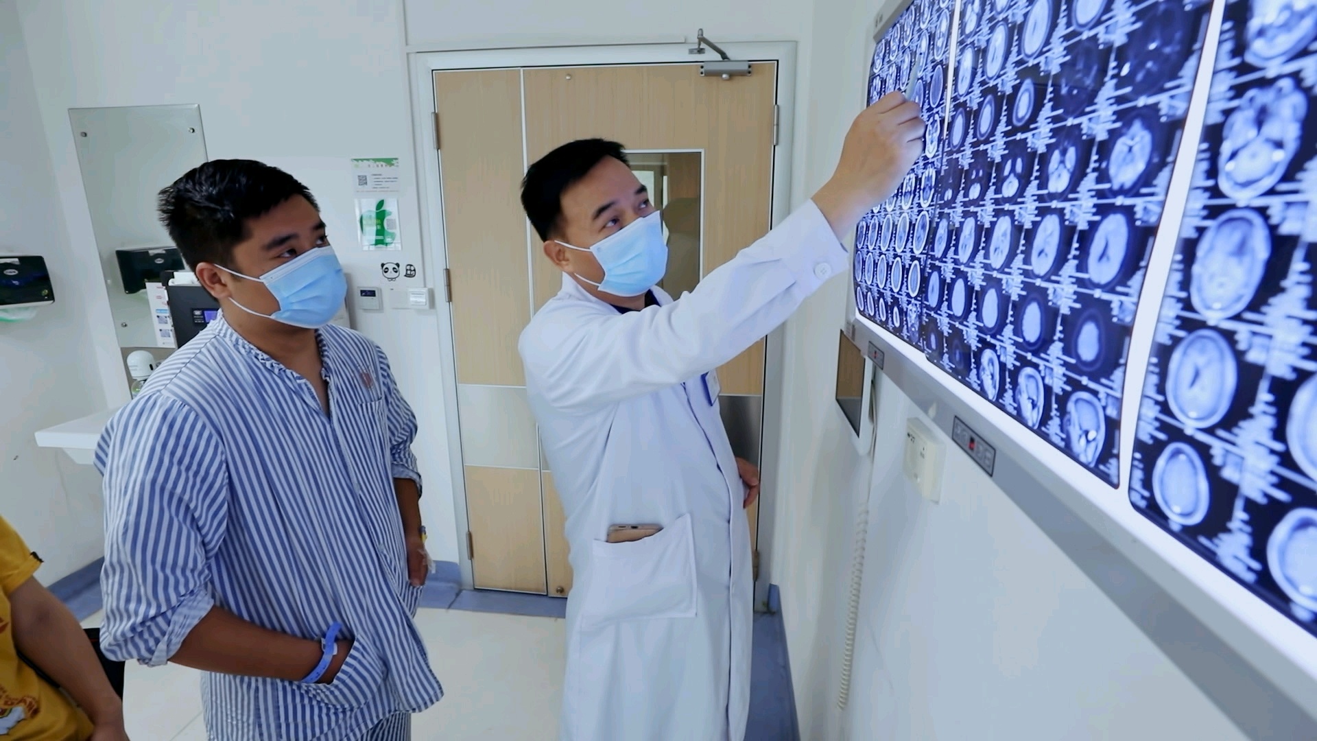 深圳卫视我的白大褂皮肤科,深圳卫视我的白大褂开播时间