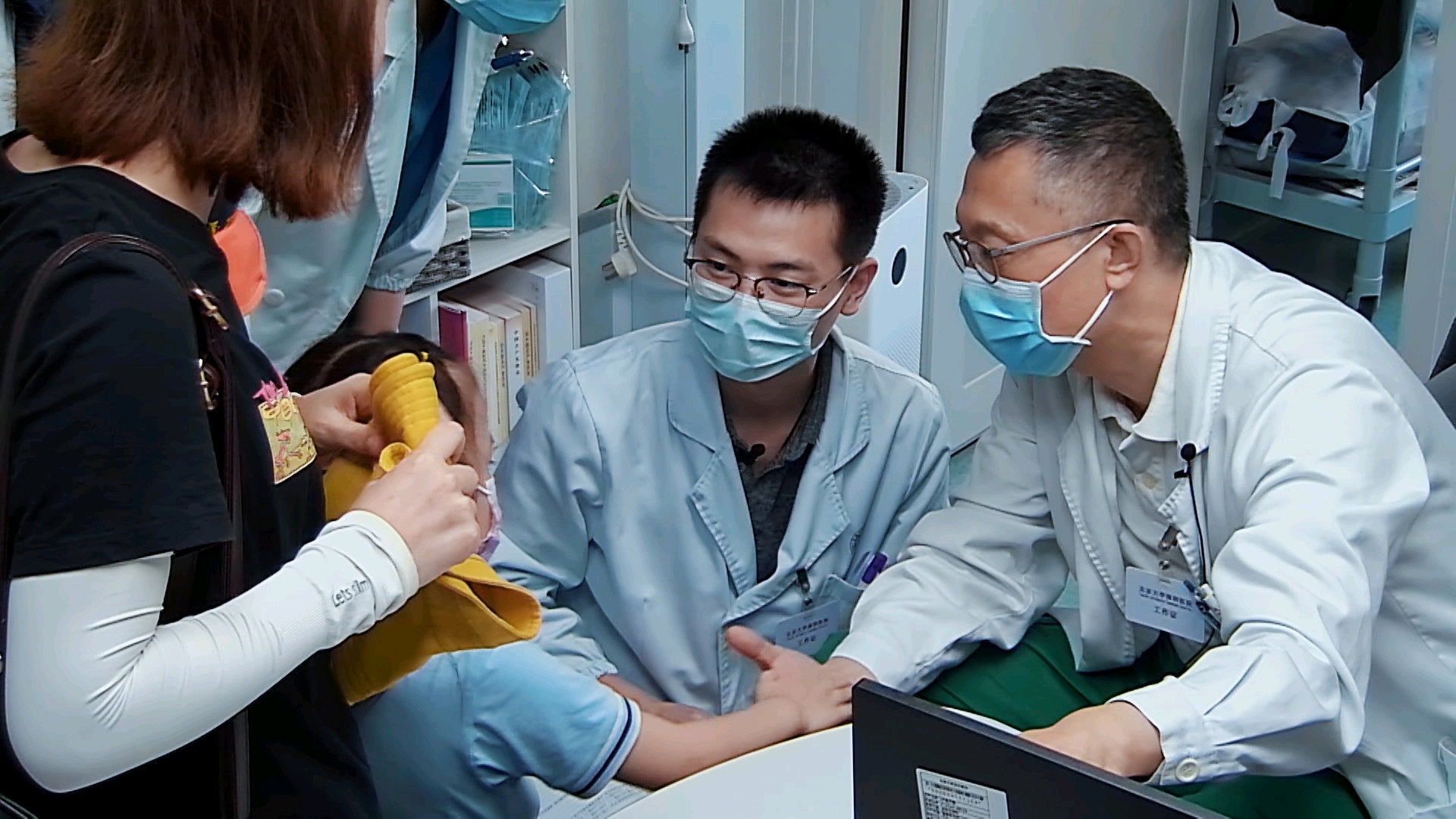 深圳卫视我的白大褂皮肤科,深圳卫视我的白大褂开播时间