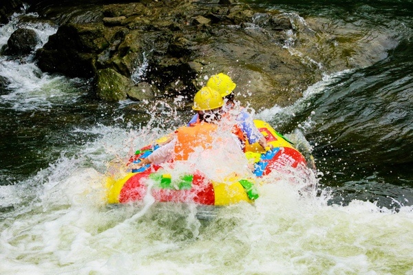 贵阳市修文桃源河漂流视频,修文桃源河漂流要漂多久