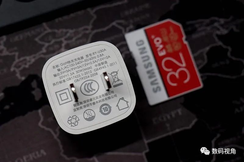 氮化镓快充头多口165w,体积小氮化镓充电头