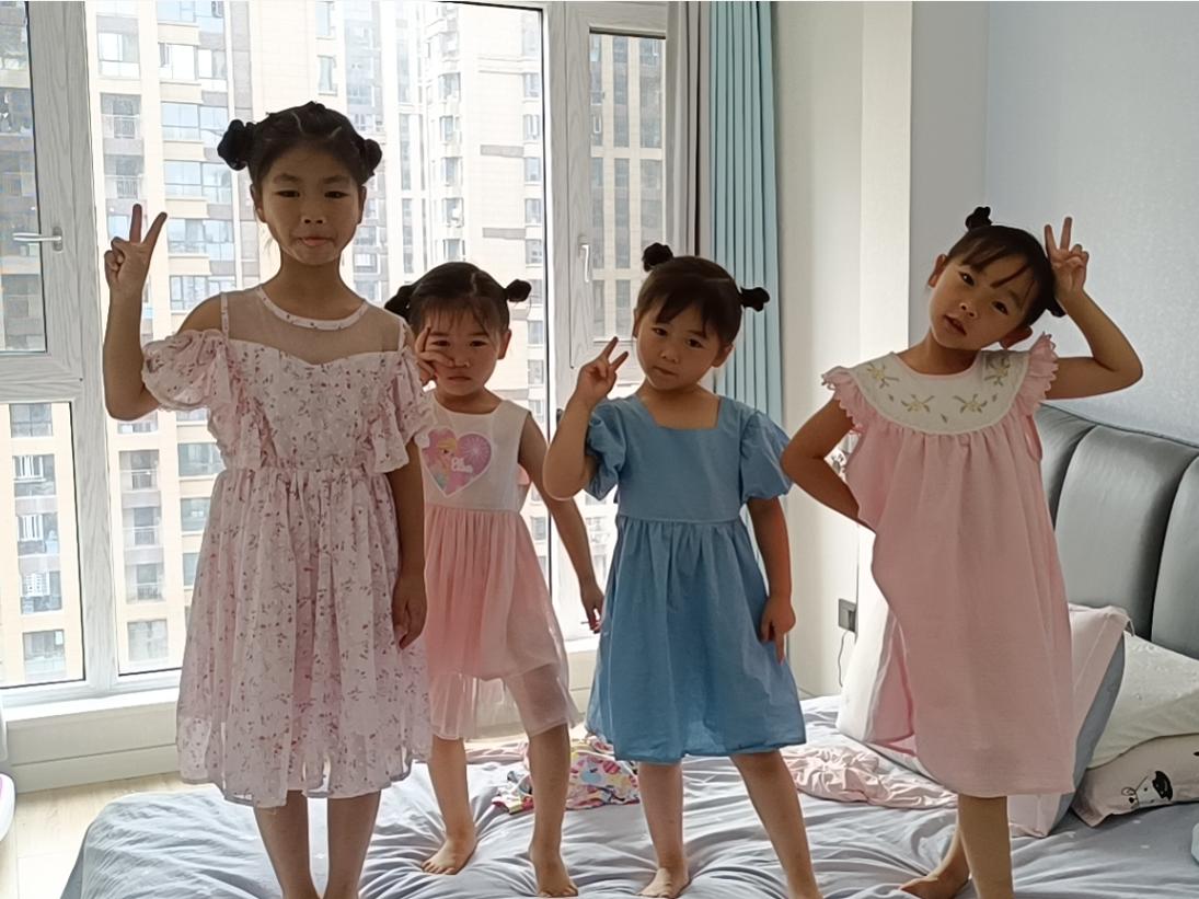 聚焦铂金汉宫小区「二」一家16口，“超级大家庭”居家隔离成“网红”