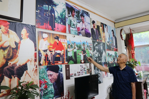 祖孙俩同台表演,祖孙俩上央视综艺