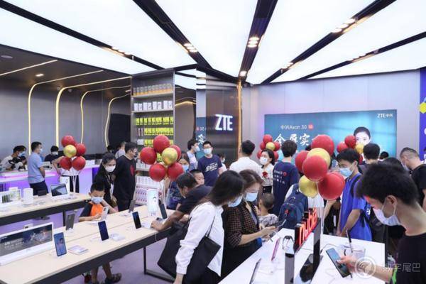 中兴手机形象店投资多少钱,深圳中兴形象店