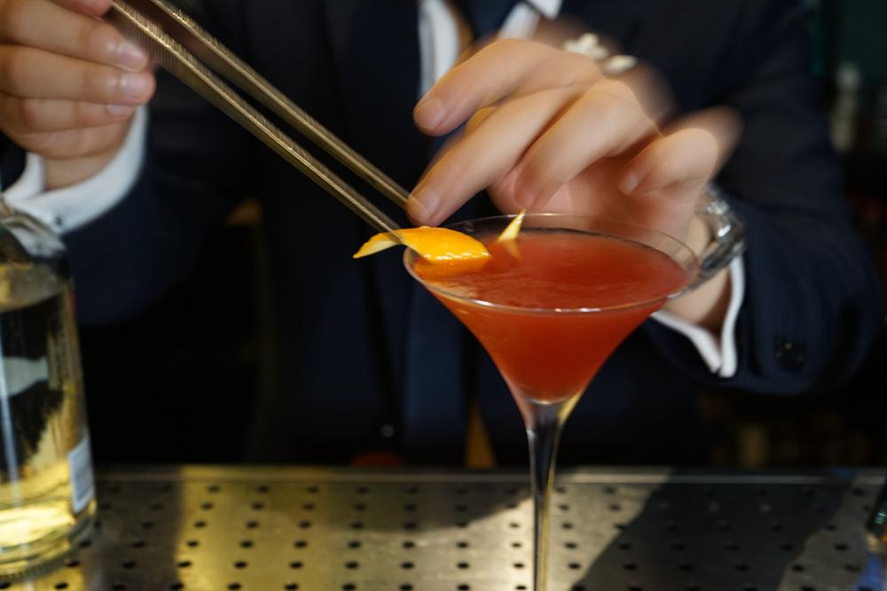 火锅、糖油果子、甜皮鸭、辣椒面......这些在成都酒吧喝的酒，yyds