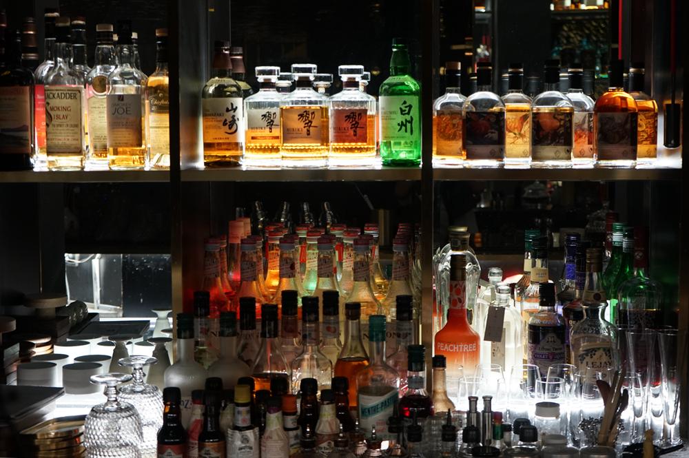 火锅、糖油果子、甜皮鸭、辣椒面......这些在成都酒吧喝的酒，yyds