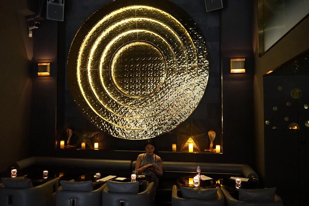 火锅、糖油果子、甜皮鸭、辣椒面......这些在成都酒吧喝的酒，yyds