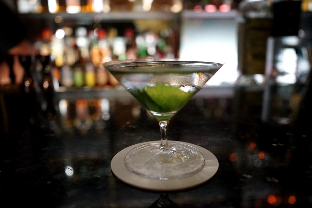 火锅、糖油果子、甜皮鸭、辣椒面......这些在成都酒吧喝的酒，yyds