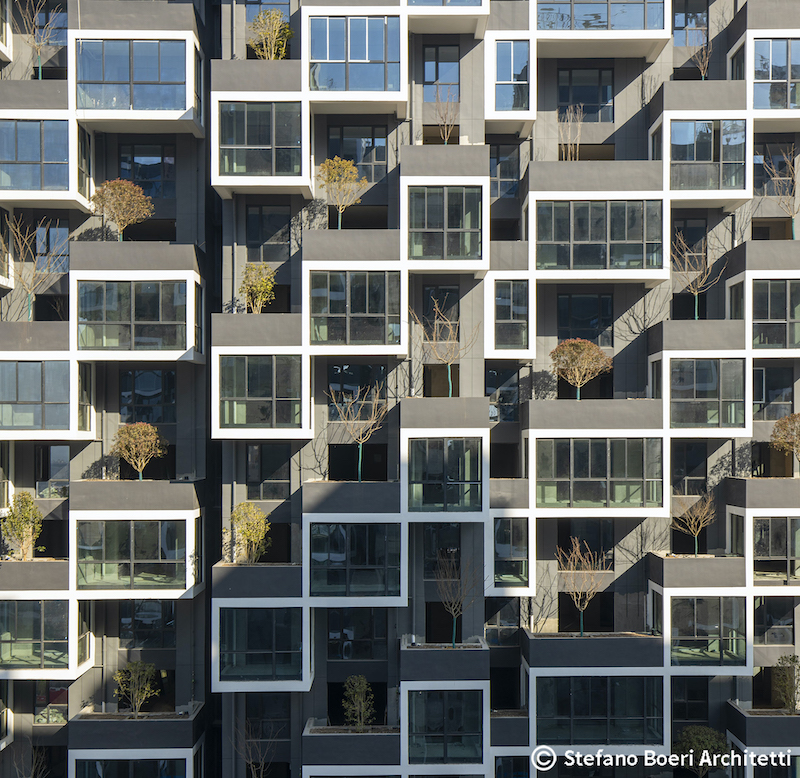 城市里的“垂直森林”，能解决绿地和公园不足的问题吗