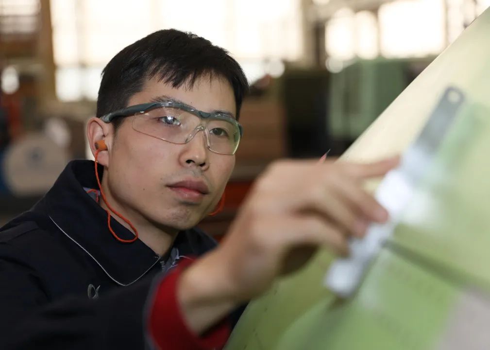 中航西飞高管名单,中航西飞首席专家