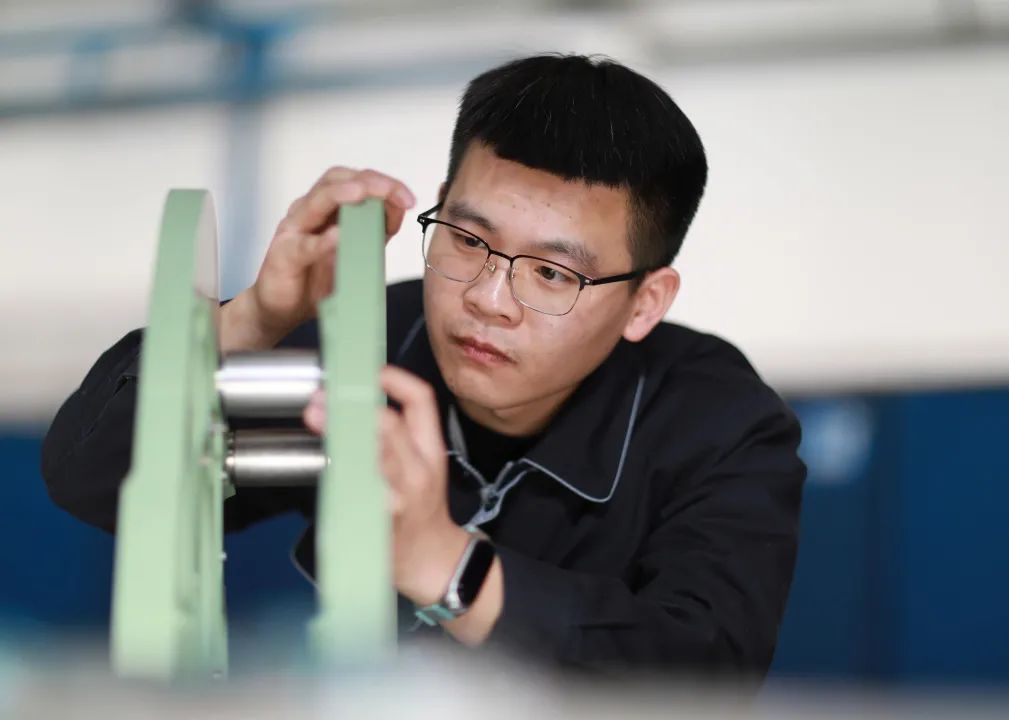 中航西飞高管名单,中航西飞首席专家