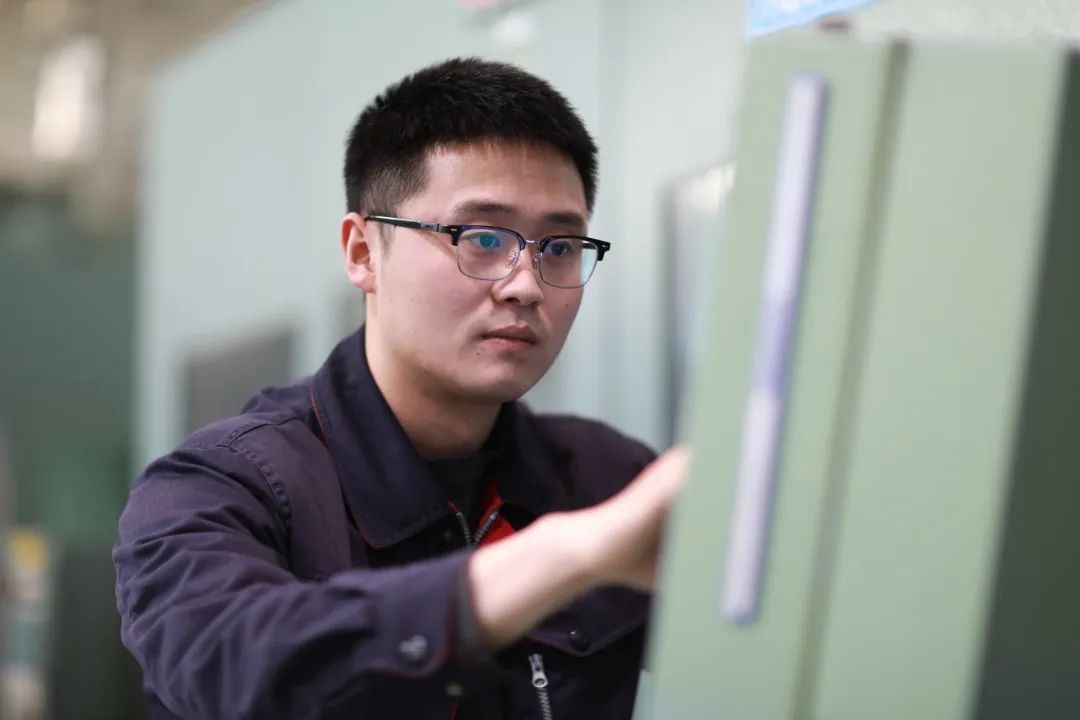 中航西飞高管名单,中航西飞首席专家