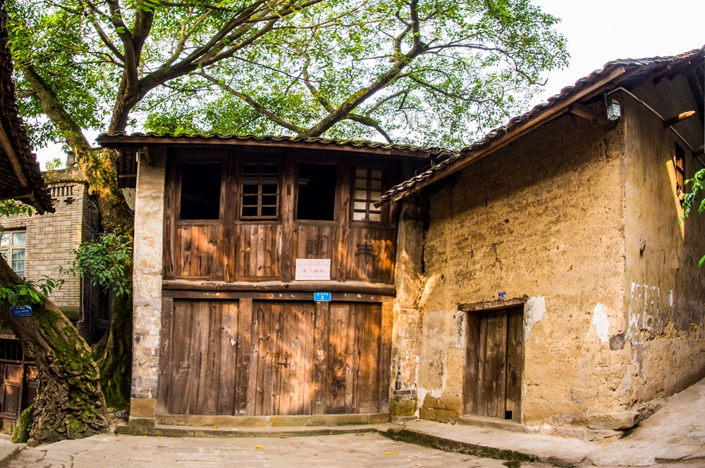 俯瞰万里长江第一桥及美丽的夜景,实拍万里长江第一城