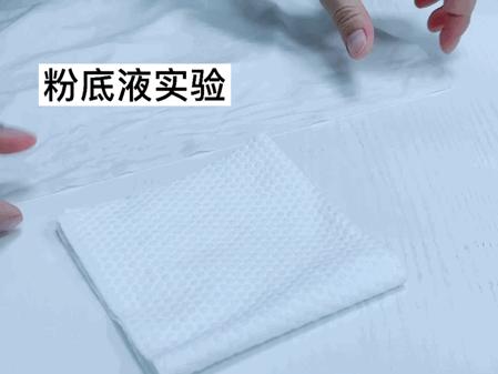 羽绒服发黄没有白醋怎么洗,羽绒服发黄污渍怎么去除