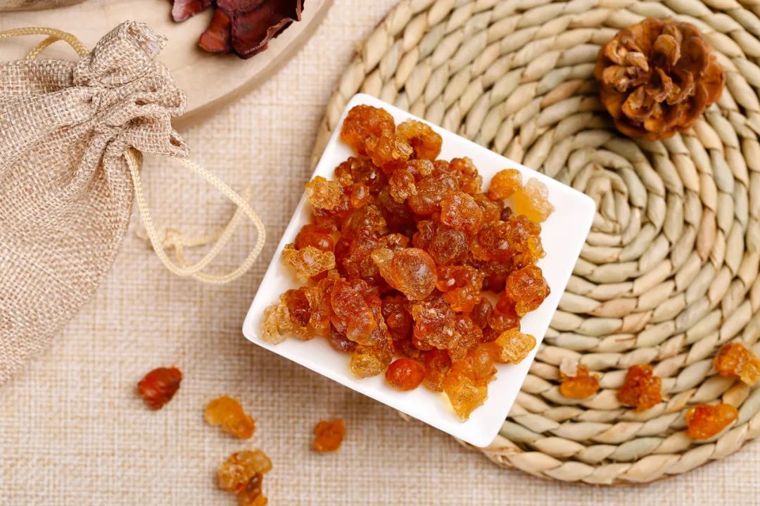 滋阴润燥的桃胶汤水,润燥养颜桃胶羹教程