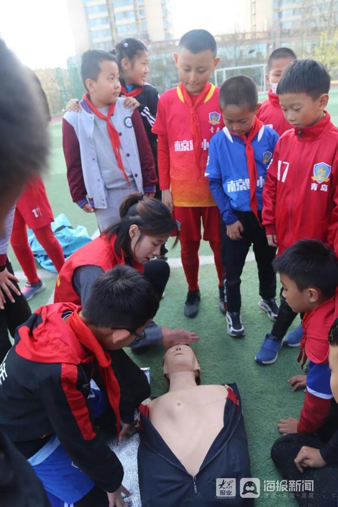 这就是山东丨90后“时尚买手”化身志愿服务队长在青岛生活的天津姑娘真的太飒了