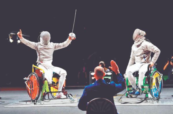 对于李豪摘得残奥会金牌的评价,李豪夺得残奥会中国队首金