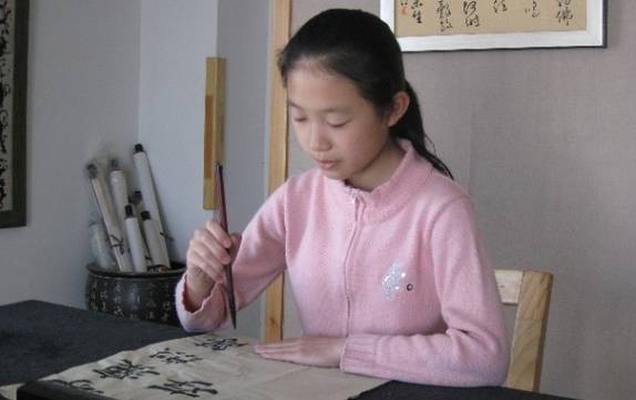 毛笔握笔与铅笔握笔的区别,书法入门基本功毛笔握笔位置