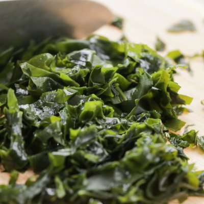 一周岁裙带菜虾丸汤,无油版裙带虾丸汤