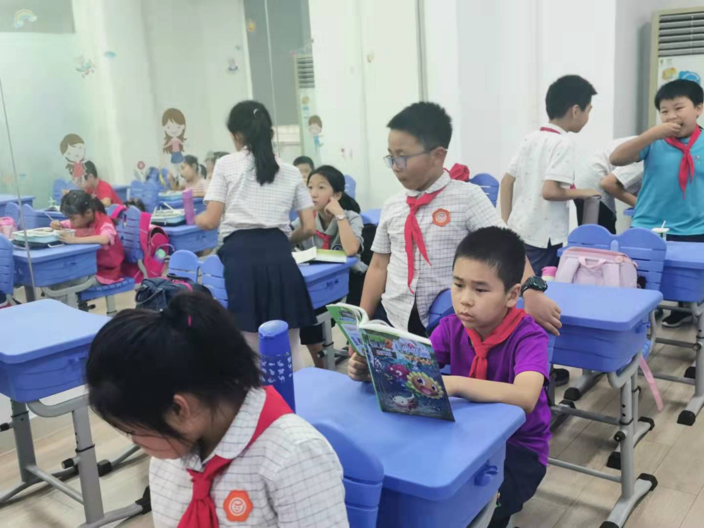 接娃、晚餐、辅导作业全管！上海这家研究所里的晚托班，让科学家父母心无旁骛扑科研