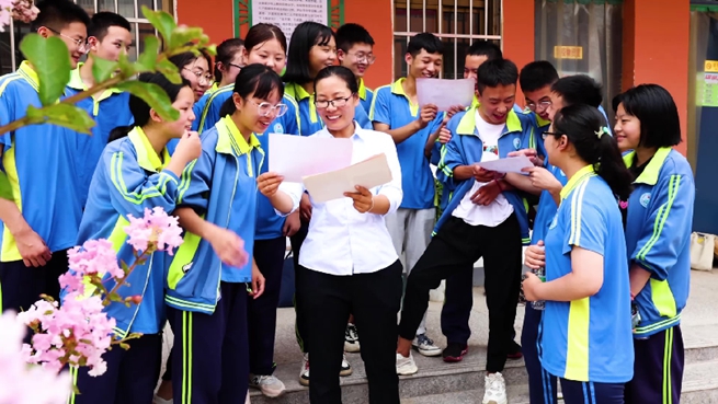 2021安阳最美教师,2020年安阳最美教师完整版