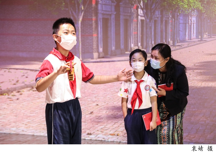 “时代楷模”吴蓉瑾:每天工作15小时的“铁人校长”,孩子最爱的“云朵妈妈”