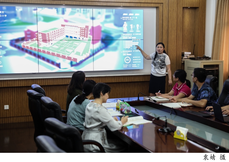 “时代楷模”吴蓉瑾:每天工作15小时的“铁人校长”,孩子最爱的“云朵妈妈”