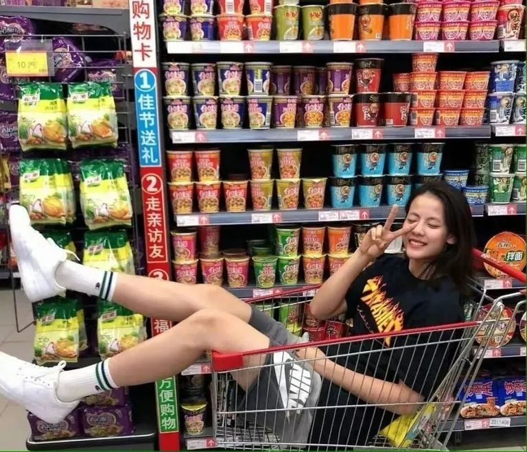 运动员穿的什么中国品牌,中国运动员穿的衣服品牌