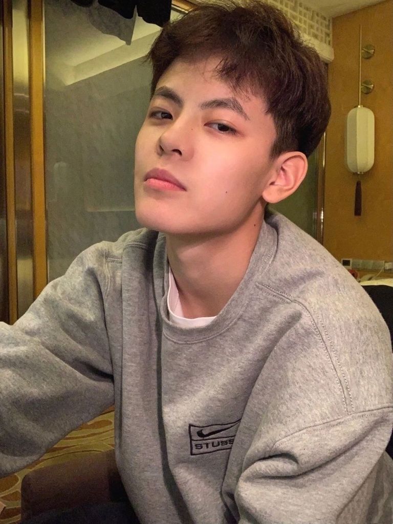 运动员穿的什么中国品牌,中国运动员穿的衣服品牌