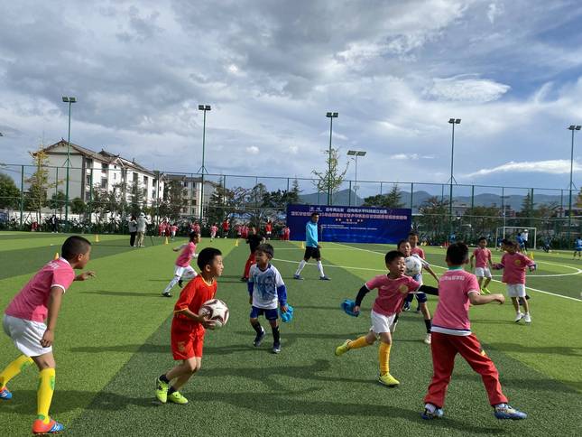 这就是丽江这群孩子的第二课堂，他们享受着……