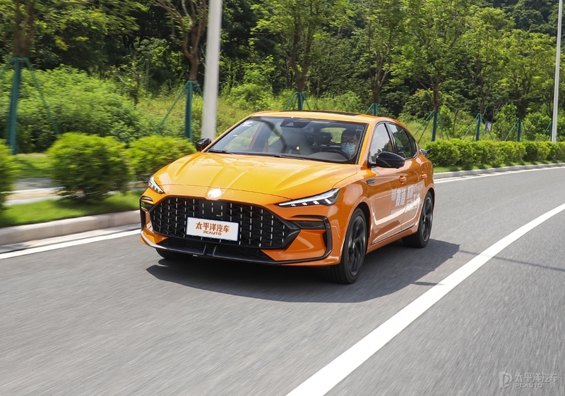 10万块钱有尾翼新车,10万左右有尾翼的车