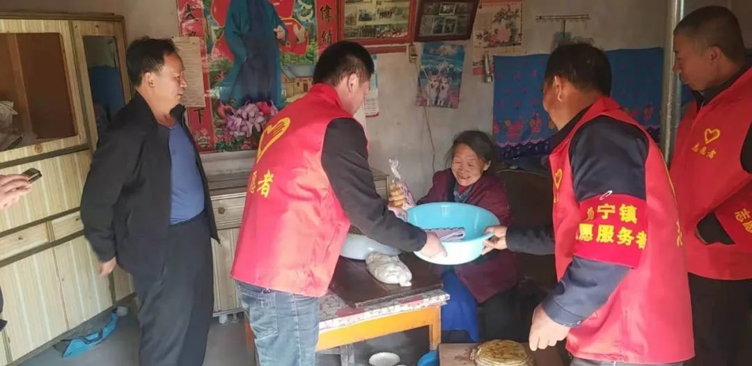 我为群众办实事|凉州区扎实做好“一老一小一困”关爱服务工作