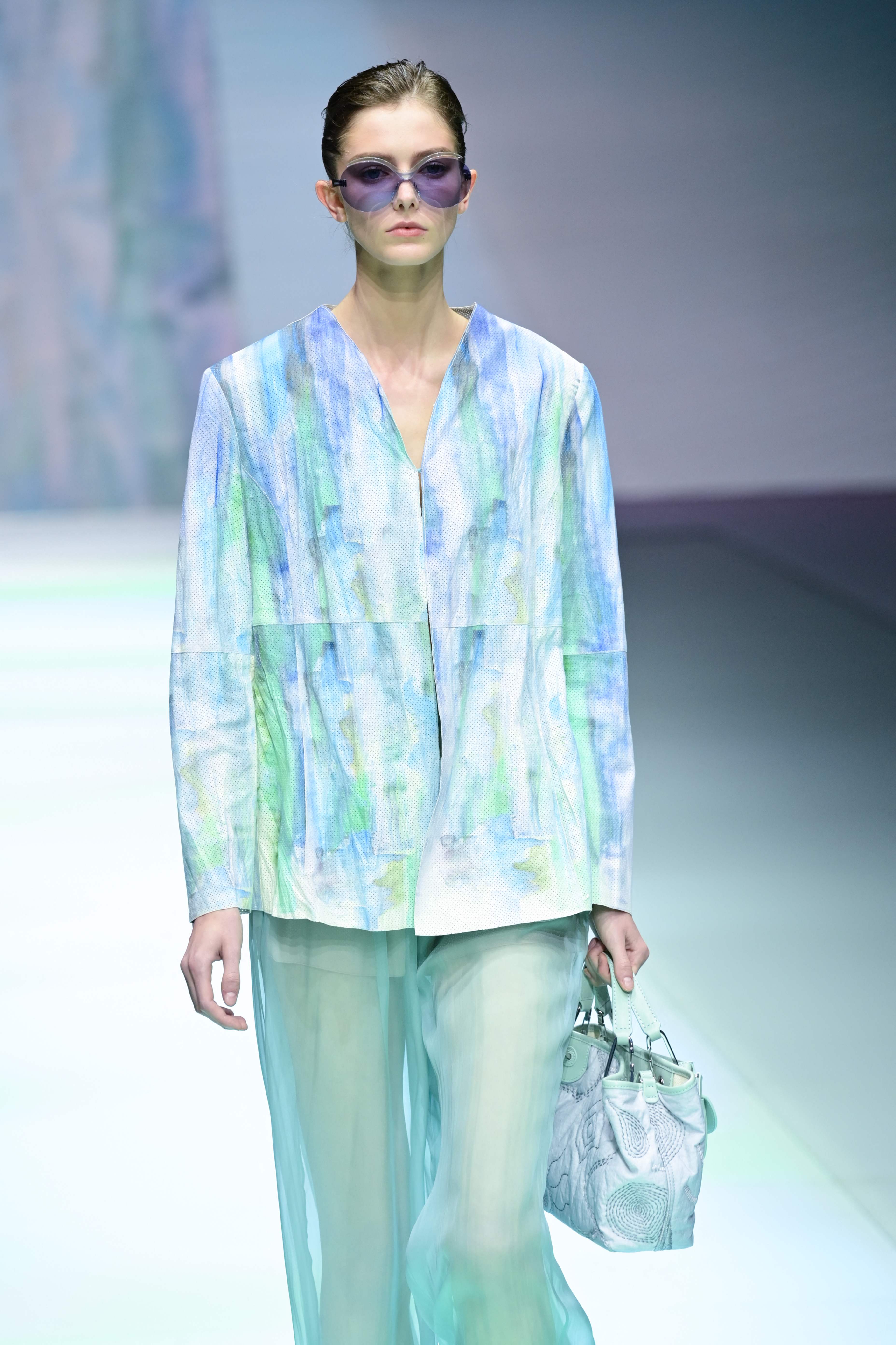 米兰时装周春夏,米兰时装周阿玛尼品牌时装秀