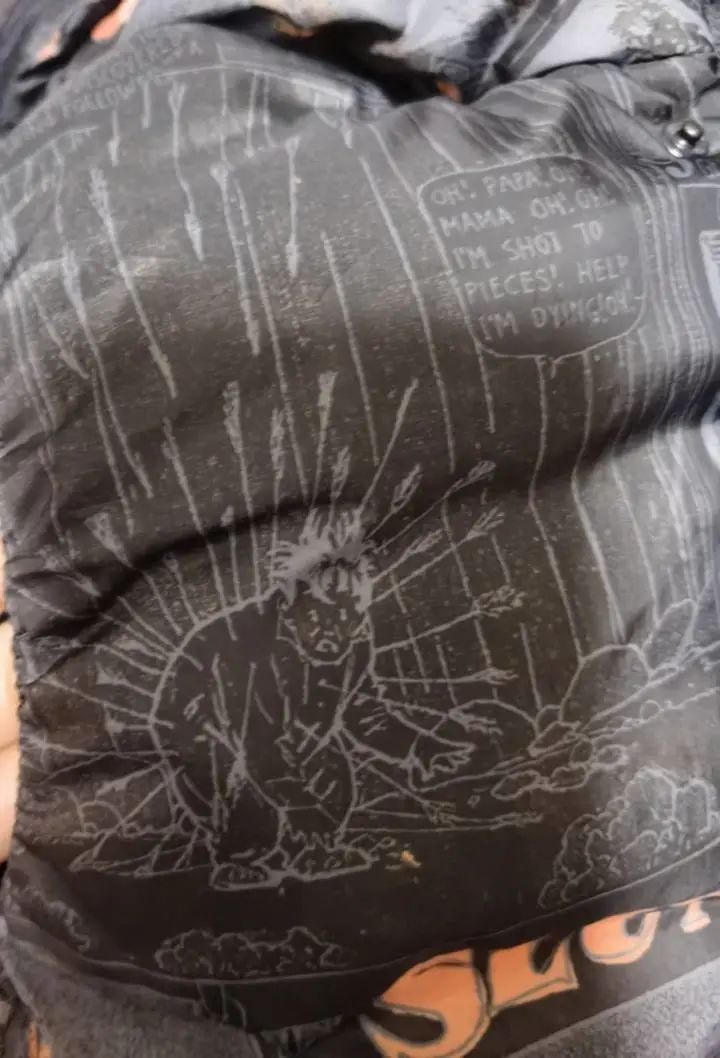 *力暴**、性暗示.....很多人在买的知名童装竟是这种画风!浙江宝妈怒了:设计师是怎么想的