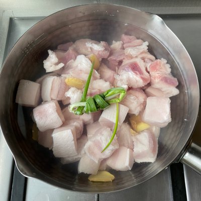 家常红烧肉鲍鱼怎么做最好吃,做鲍鱼红烧肉的教程