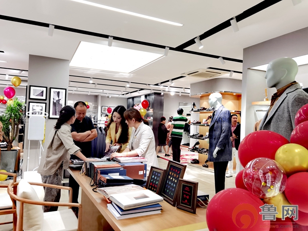 临沂报喜鸟西服定制,临沂报喜鸟西服官方旗舰店