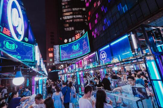 国庆小长假临近郑州各大家电市场促销“鸣枪”再掀消费热潮