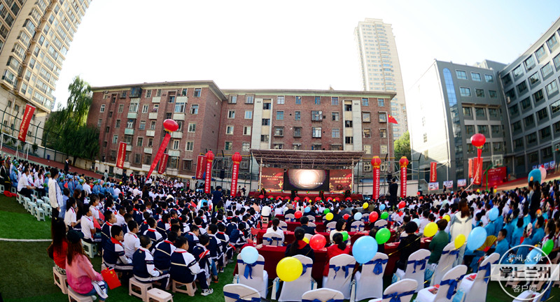 五泉小学，70岁生日快乐