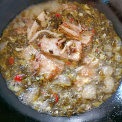 白菜红烧带鱼家常做法,这道糖蒜烧带鱼一上桌全家都爱吃