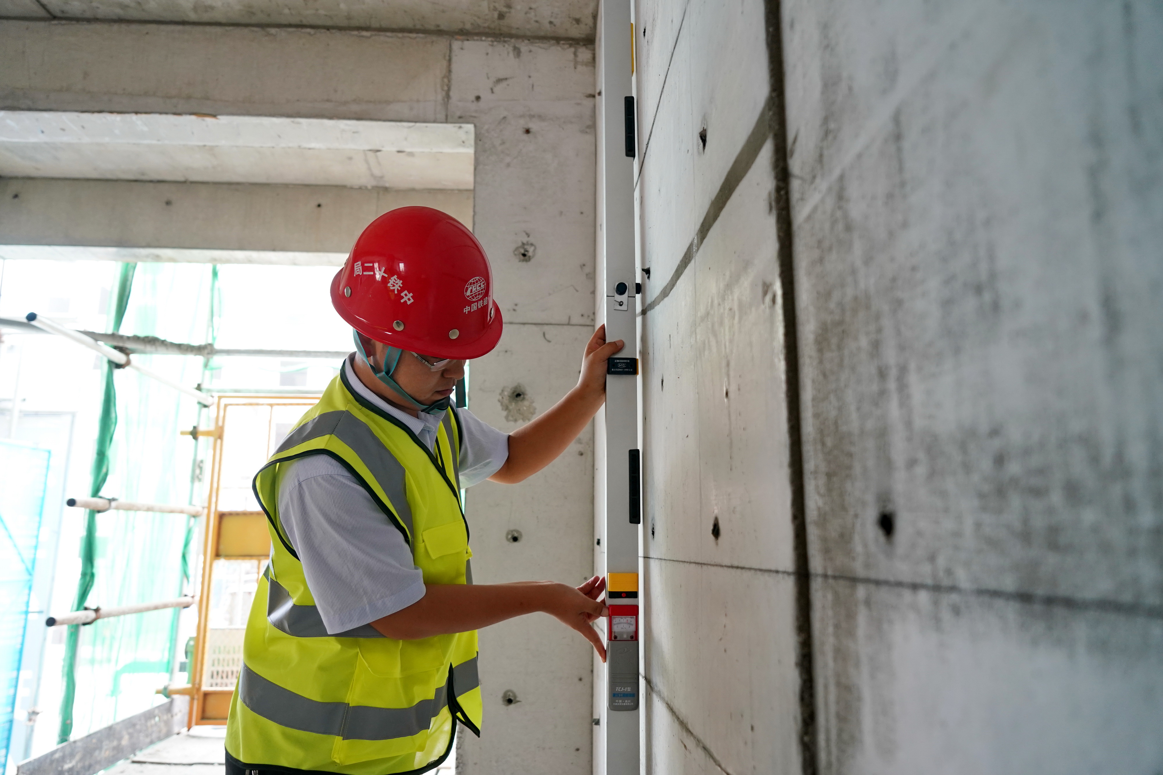 长假里的坚守白衣天使,长假坚守岗位的句子