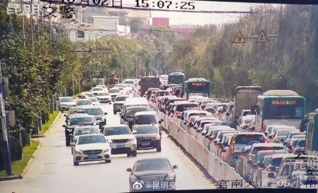 排队打卡吃饭,这才是云南最值得打卡的地方