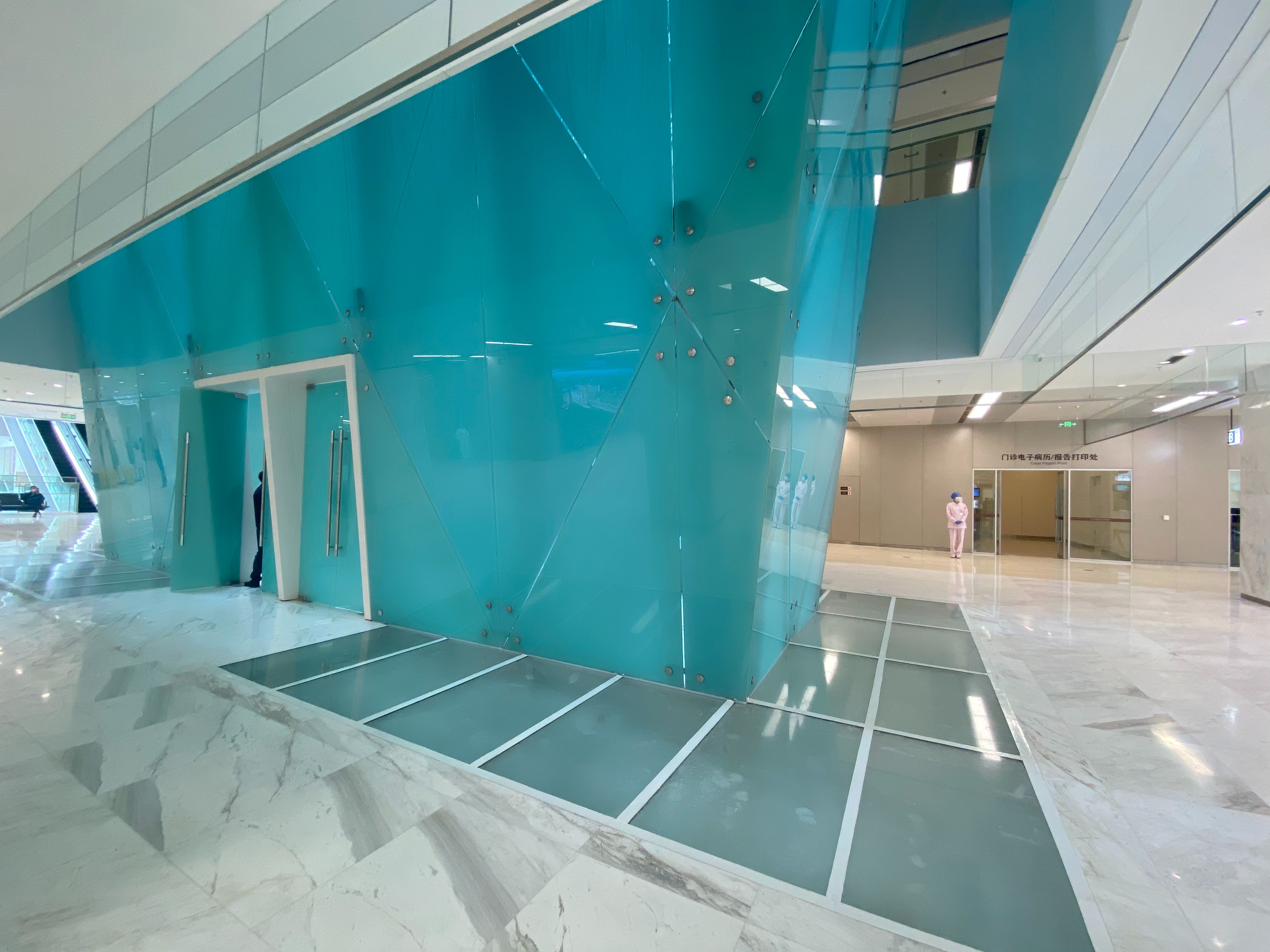 华西医院李为民最近视频,华西医院院长李为民电话