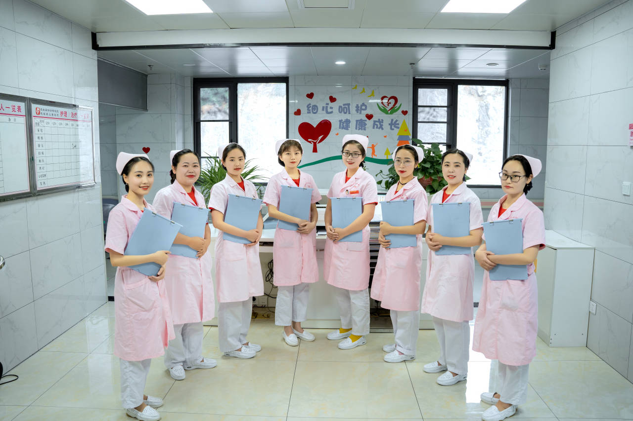 建始:培育政务服务“两树”体系大力提升“减审批”质效