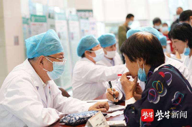 孟河医派传人图片,传承孟河医派