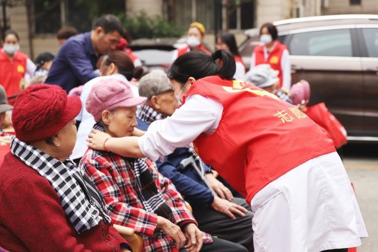 成都博润白癜风医院常心通医生,成都博润白癜风医院抖音