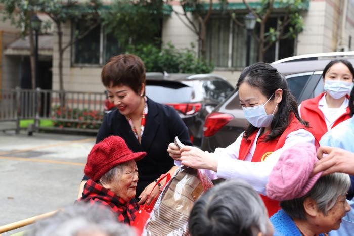 成都博润白癜风医院常心通医生,成都博润白癜风医院抖音