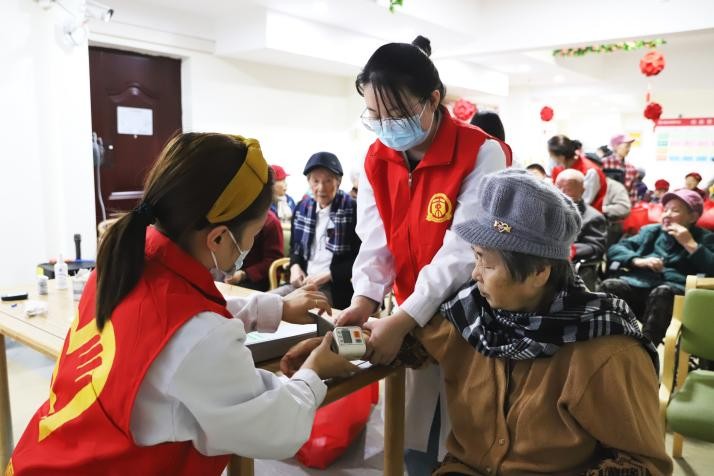 成都博润白癜风医院常心通医生,成都博润白癜风医院抖音
