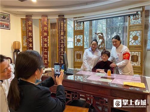 代言人故事丨张良英:医术学术*管双**齐下耄耋中医乐此不疲